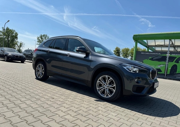 BMW X1 cena 79000 przebieg: 180000, rok produkcji 2018 z Kutno małe 667